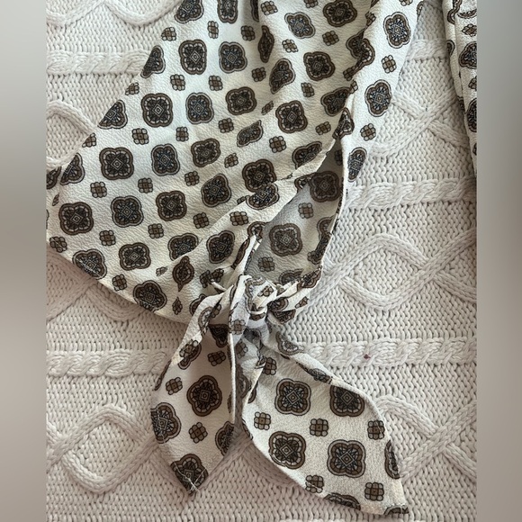 MICHAEL Michael Kors White with Pattern Design Blouse Women’s Size Medium - Picture 11 of 14